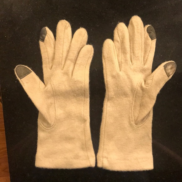 Charming Charlie Gloves - Picture 2 of 2